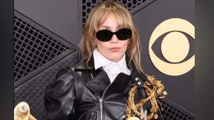 Miley Cyrus Kembali Sebagai Hannah Montana dalam Spesial 20 Tahun