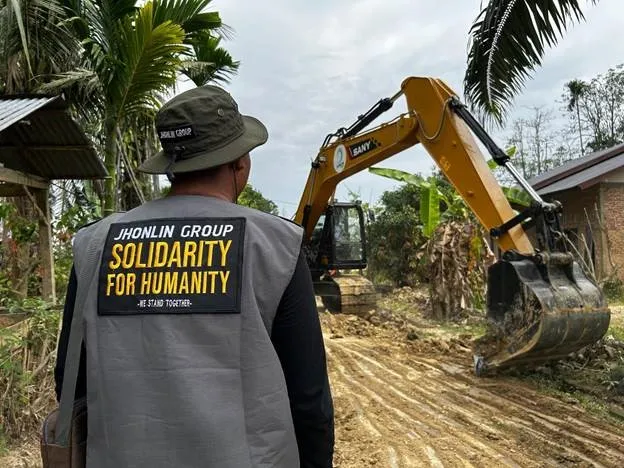 Warga Aceh Tamiang Hadapi Banjir Bersama Relawan Jhonlin Group