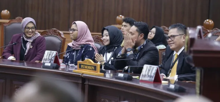 MK Dorong Evaluasi UU Perlindungan Konsumen di Era Digital