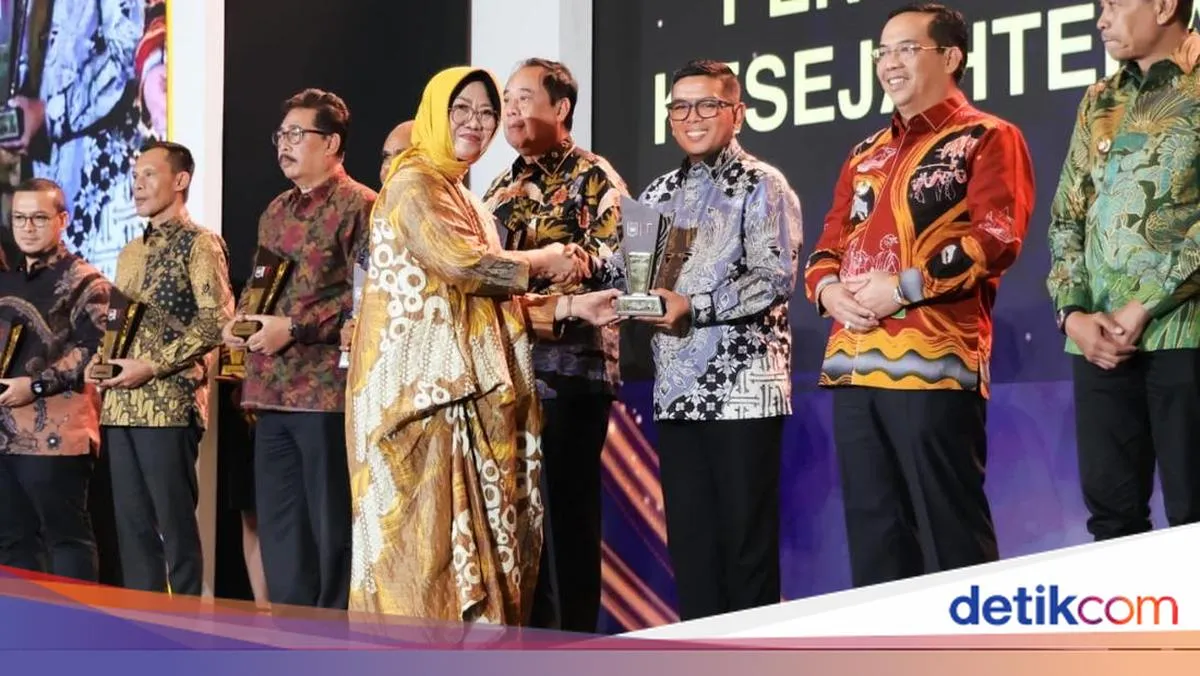 Pemprov Banten Raih Penghargaan dari Kemendagri atas Penurunan Kesenjangan Kesejahteraan