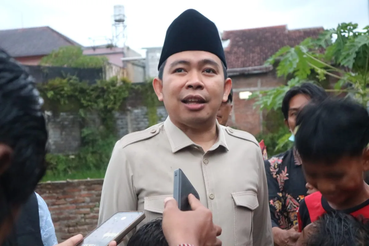 Refleksi Satu Tahun Kepemimpinan Gus Fawait: Tantangan Kemiskinan dan Krisis Kesehatan di Jember