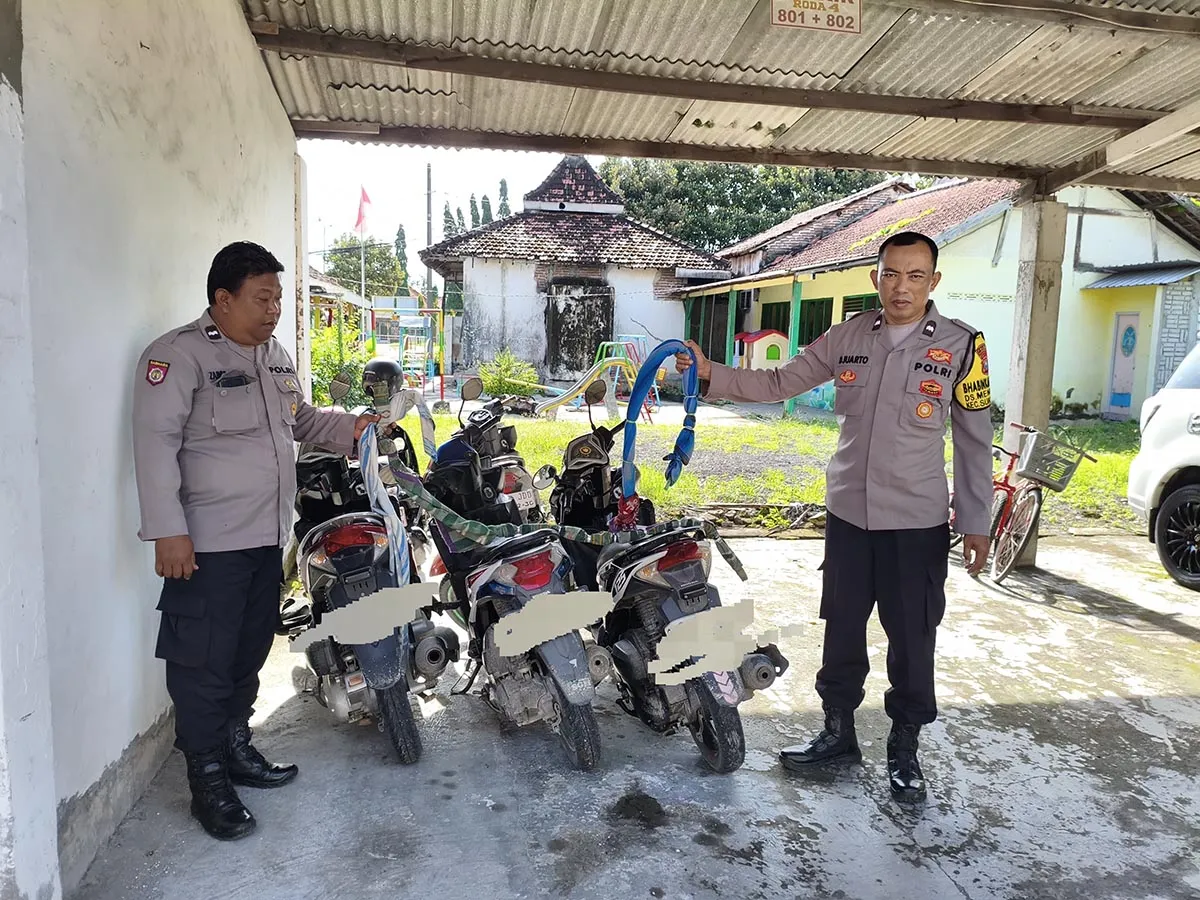 Polisi Amankan Tiga Motor dan Sarung Usai Gagalkan Aksi Perang Sarung di Sukodadi