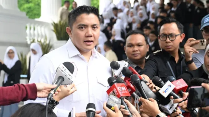 Pemerintah Buka Akses Penuh untuk Pemeriksaan Hukum, Seskab Teddy Indra Wijaya Tegaskan Komitmen Terhadap Transparansi