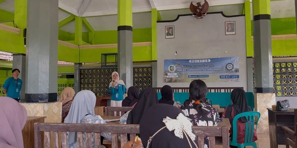 Mahasiswa UNAIR Luncurkan Program DIGIMARK untuk Digitalisasi UMKM Desa Grajagan
