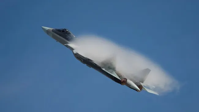 Kecelakaan Jet Tempur Iran Saat Latihan, Satu Pilot Tewas