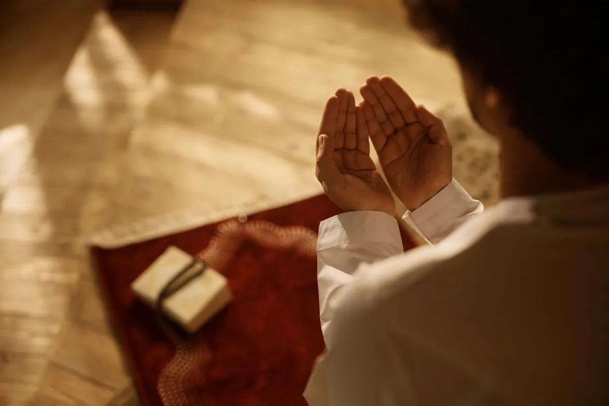 Puasa Ramadan: Pendidikan Spiritual dan Moral Bagi Umat Islam