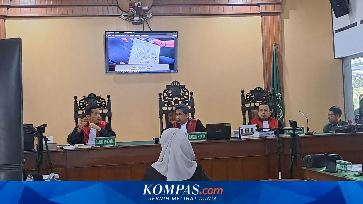 Protes Kuasa Hukum Jokowi Terhadap Kehadiran Dokter Tifa di Sidang Gugatan Ijazah