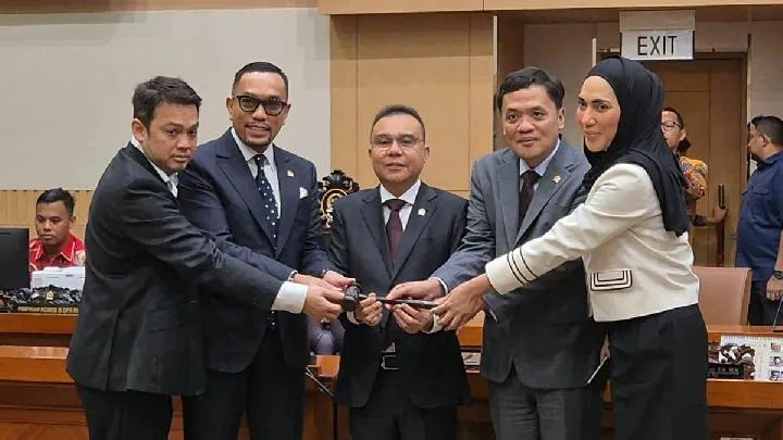 ICW Desak DPR Tinjau Ulang Penetapan Sahroni sebagai Pimpinan Komisi III