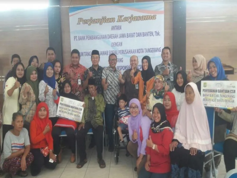 Forum TJSL Kota Tangerang Salurkan Bantuan CSR untuk Warga Miskin