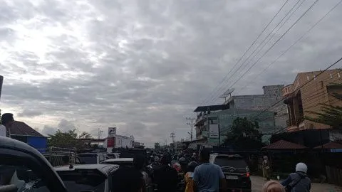 Antrean Panjang BBM Warnai Keseharian Warga Kutacane Pasca Bencana