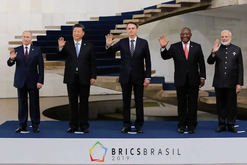 Afrika Selatan Usulkan Tarif 50% untuk Impor Mobil dari China dan India