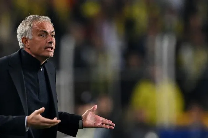 Jose Mourinho Dikritik Terkait Kasus Rasisme Vinicius Junior