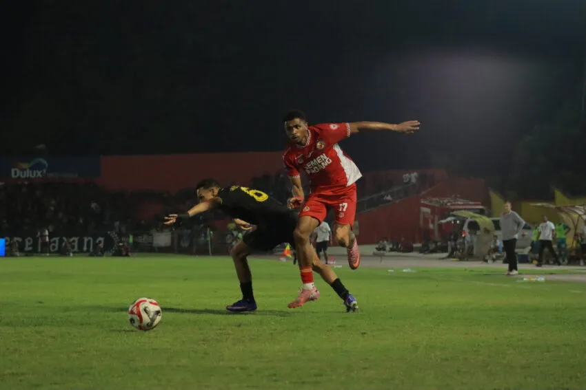 Semen Padang FC dan Malut United Berbagi Angka 2-2 di Drama VAR
