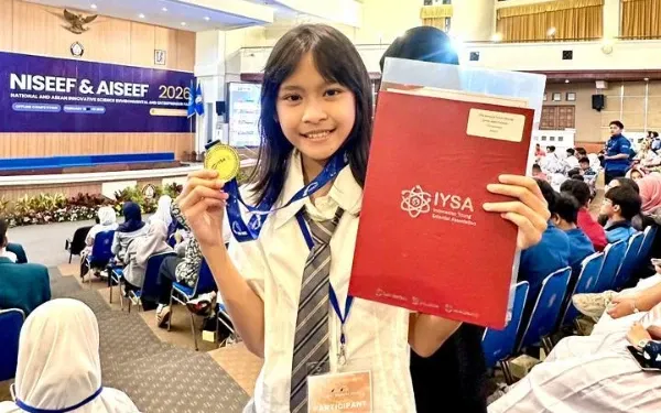 Siswi SDN Sawojajar 5 Raih Medali Emas di AISEEF 2026 dengan Inovasi Smart Chocolate