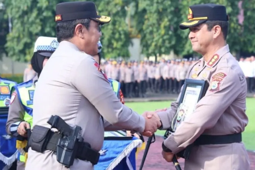 Kapolrestabes Makassar Raih Penghargaan atas Kinerja Operasi Ketupat 2026