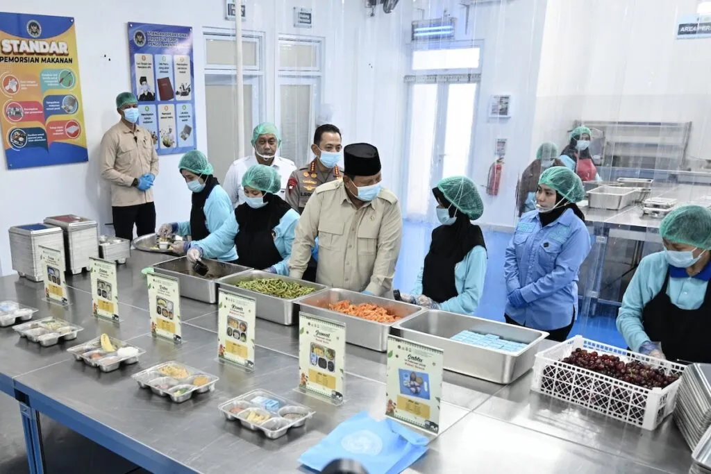 Presiden Prabowo Resmikan 1.072 SPPG dan 18 Gudang Pangan untuk Perkuat Ketahanan Pangan