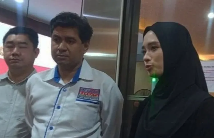 Kasus Perzinaan Inara Rusli Naik ke Penyidikan, Pengacara Sindir Wardatina Mawa