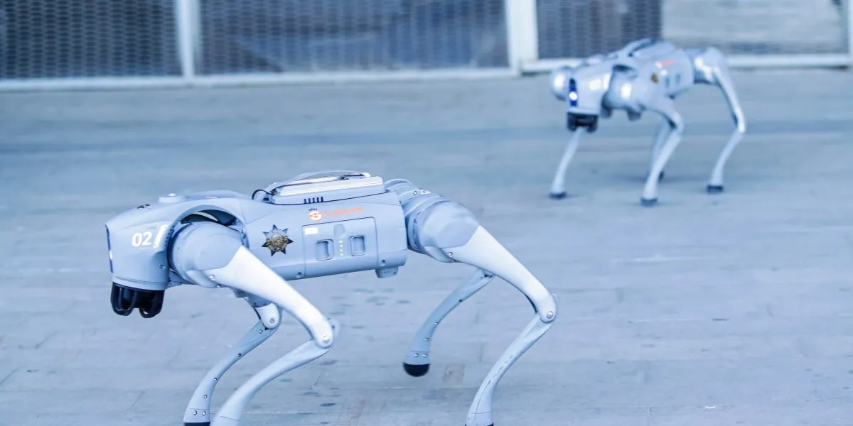 Anjing Robot Spot Beroperasi di Pusat Data untuk Keamanan AI