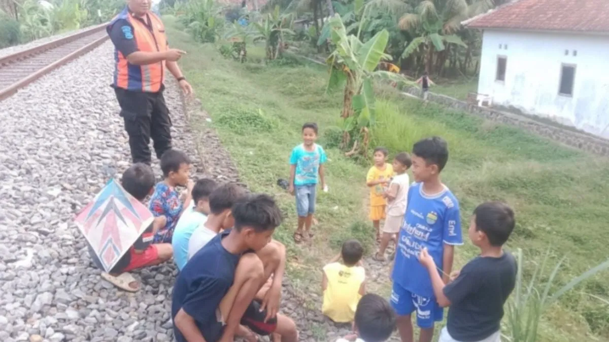 KAI Larang Aktivitas di Jalur Rel Selama Ramadhan, Pelanggar Bisa Kena Sanksi