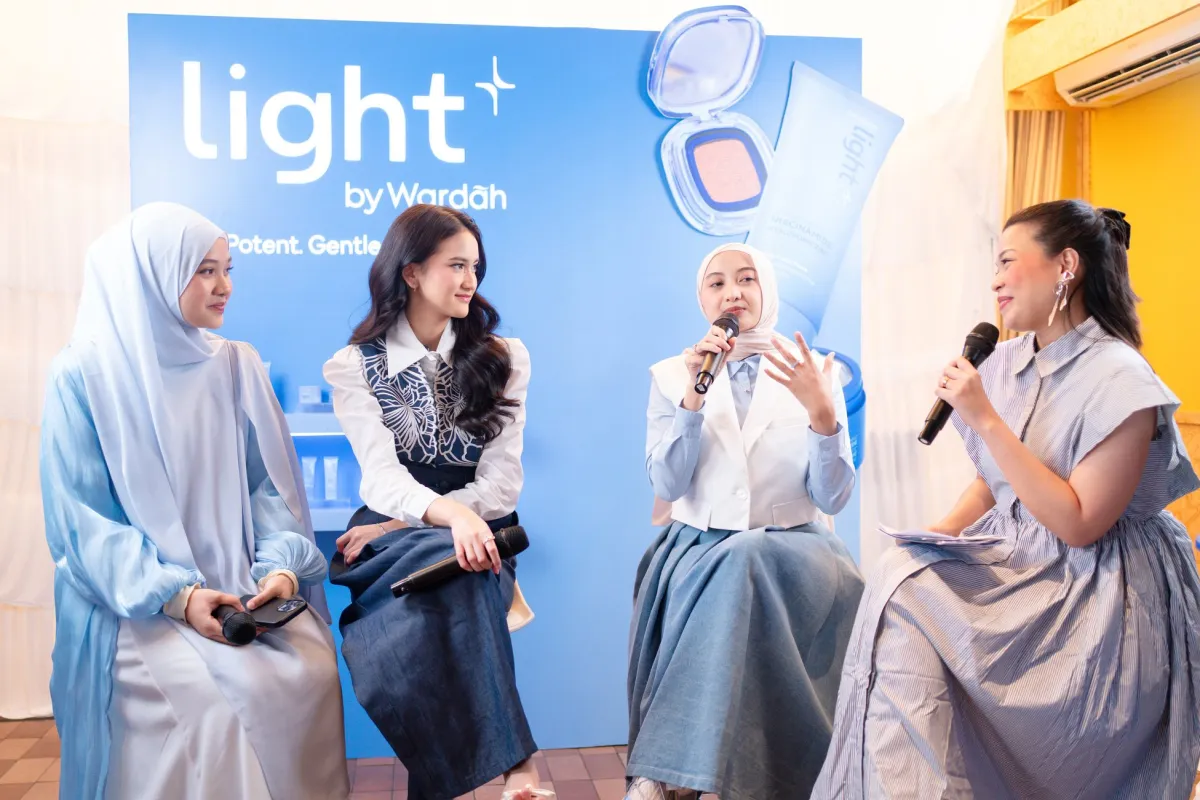 ParagonCorp Luncurkan Light+ by Wardah, Skincare Halal untuk Generasi Muda