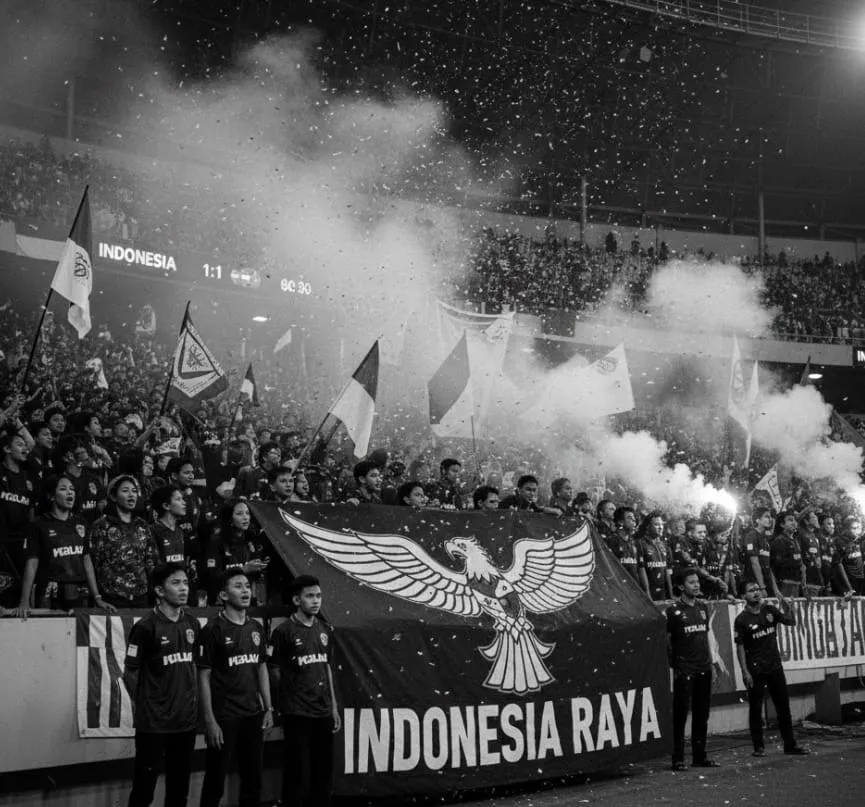 Budaya Ultras Sepak Bola Indonesia: Transformasi Dukungan Suporter yang Kreatif dan Solid