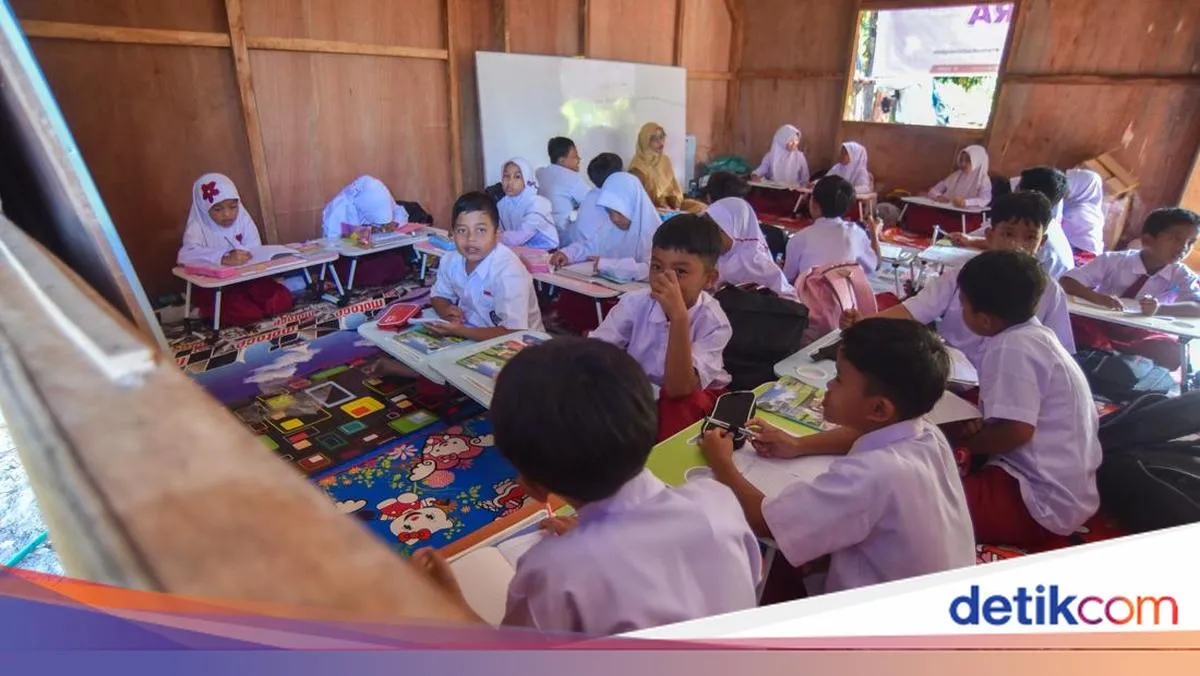 DPR Dorong Rehabilitasi Sekolah di Sumatera Selesai Sebelum Lebaran