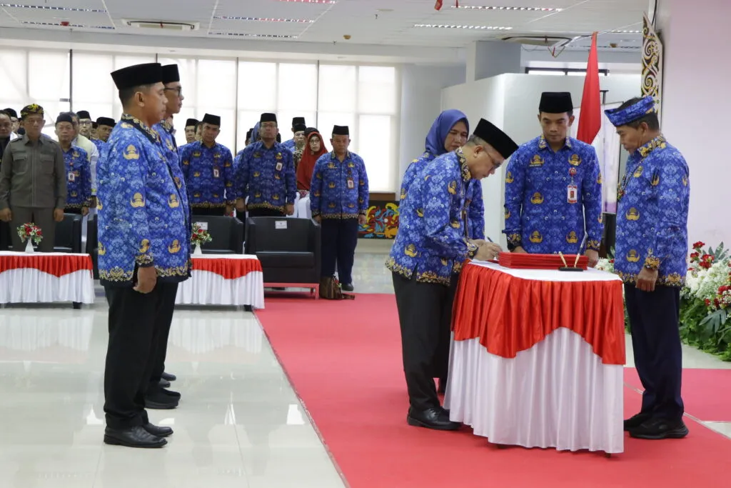 Gubernur Kaltara Lantik 86 Pejabat, Tekankan Kinerja dan Pelayanan