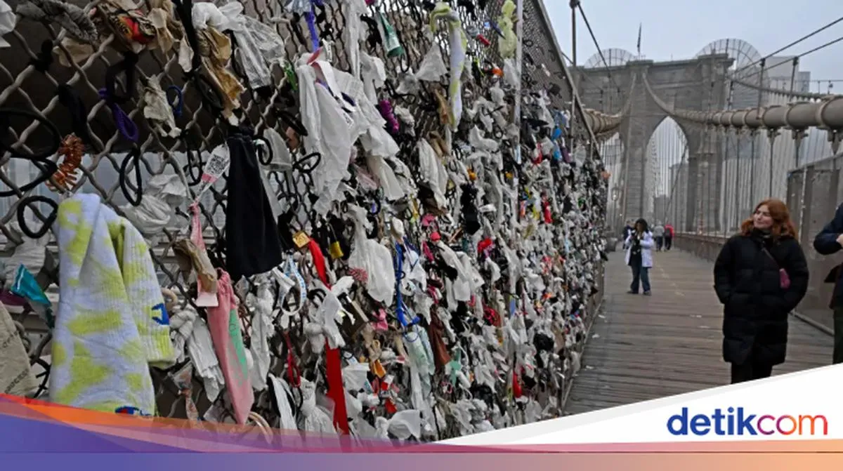 Sampah Menghiasi Jembatan Brooklyn, Turis Dianggap Penyebab Utama