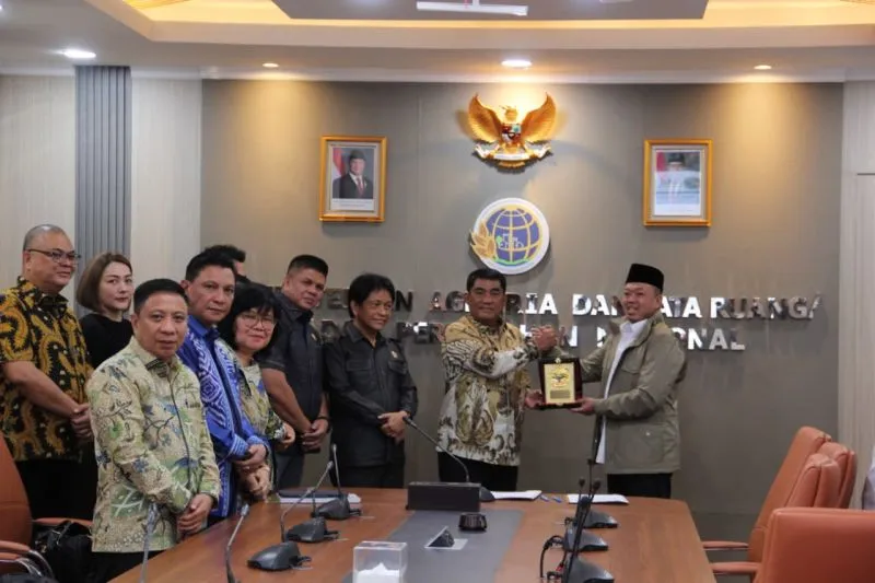 Persetujuan RTRW Sulut Diserahkan Menteri ATR/BPN kepada Gubernur