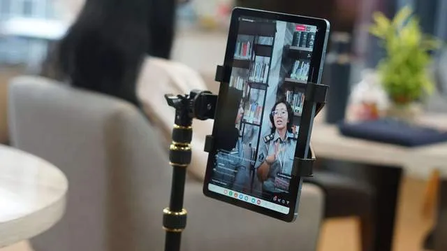 Urgensi Perlindungan Data Pribadi dalam Aspek Hukum di Era Digital