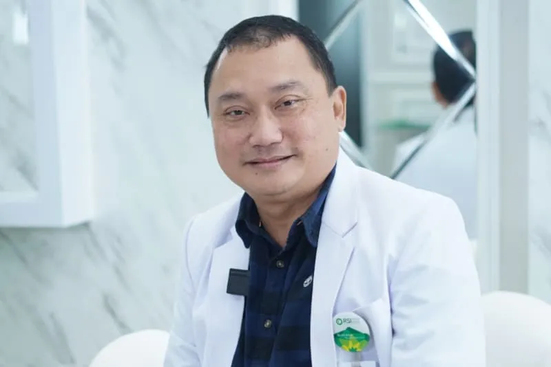 Dr. Agus Ujianto: Alumni FK Undip yang Berkontribusi dalam Inovasi Kesehatan Nasional