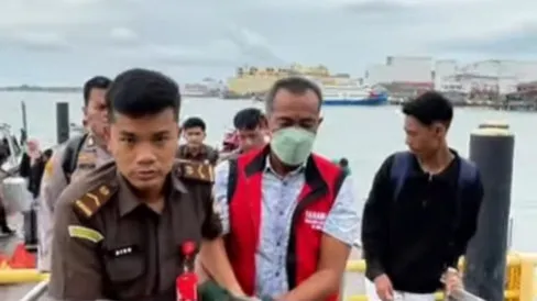 Mantan Kades Sanglar Ditahan Kejaksaan atas Dugaan Korupsi Dana Desa Rp320 Juta