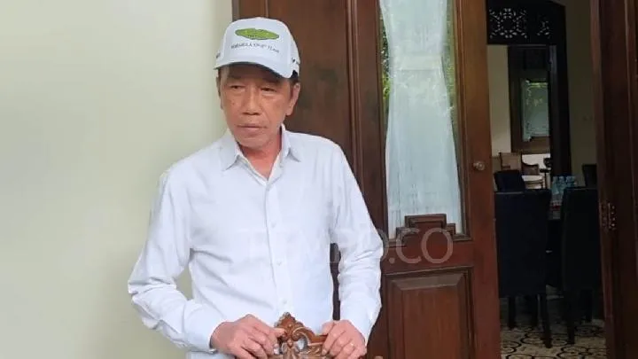 Jokowi Bantah Ajak Politikus Bergabung ke PSI