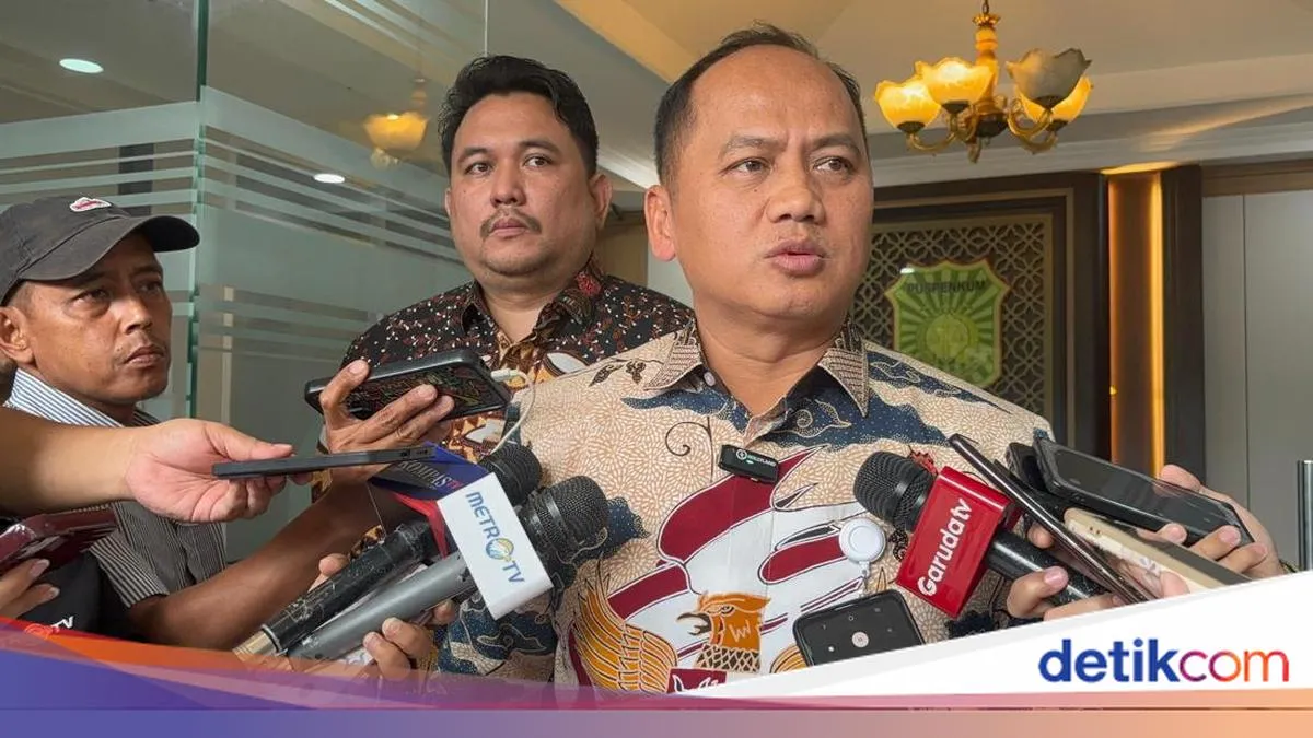 Kejagung Sita 6 Mobil dan Dokumen dalam Penggeledahan Kasus Korupsi Limbah Sawit