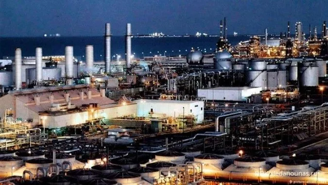 Pendapatan Migas Rusia Diperkirakan Turun Hampir 50% pada Februari 2026
