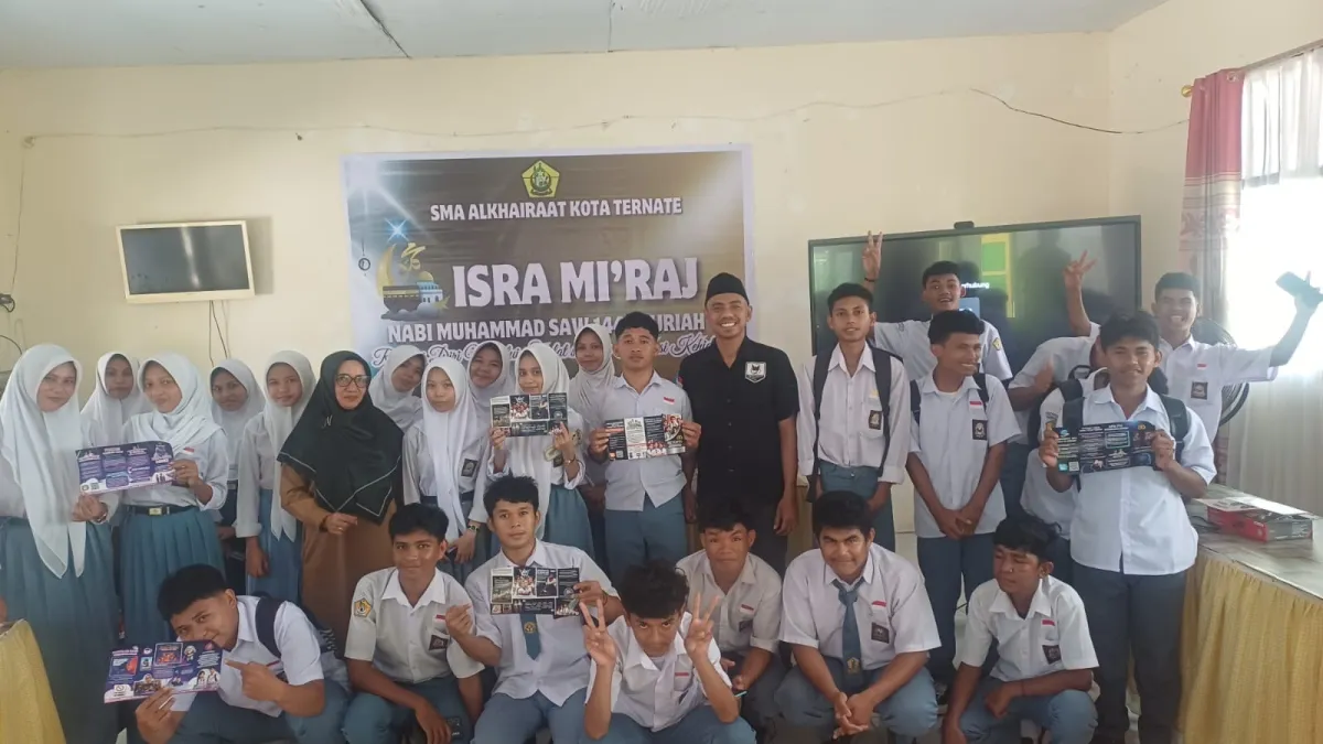 Densus 88 Bekali Siswa Al-Khairat Ternate Cegah Radikalisme Digital