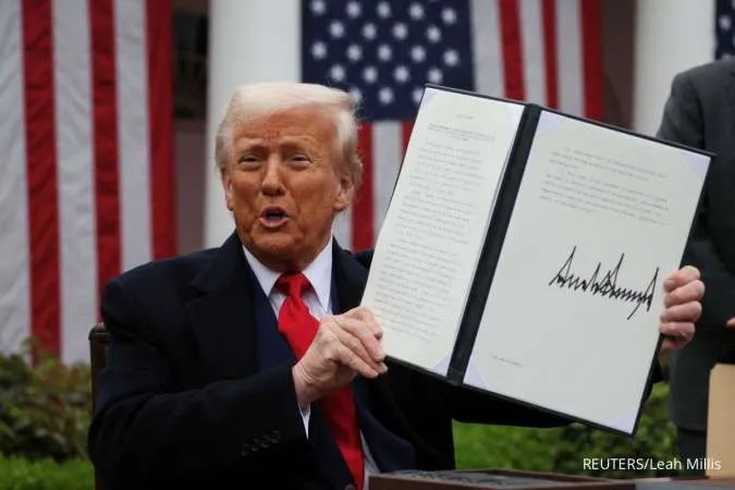 Trump Kecam Hakim Mahkamah Agung Usai Pembatalan Tarif Global