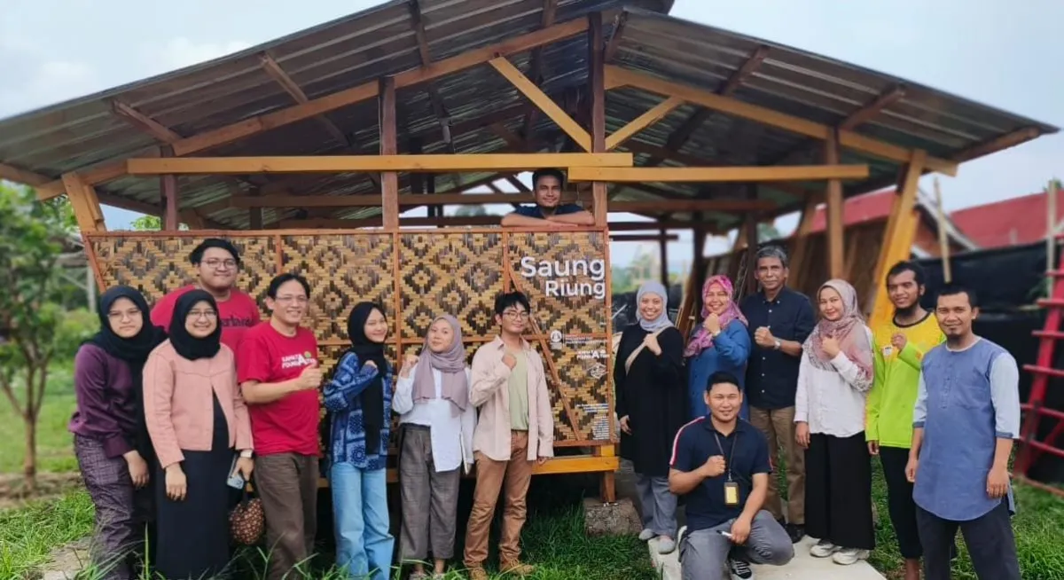DPPM UI dan Pondok Quran Annahl Resmikan Saung Riung untuk Santri di Cianjur