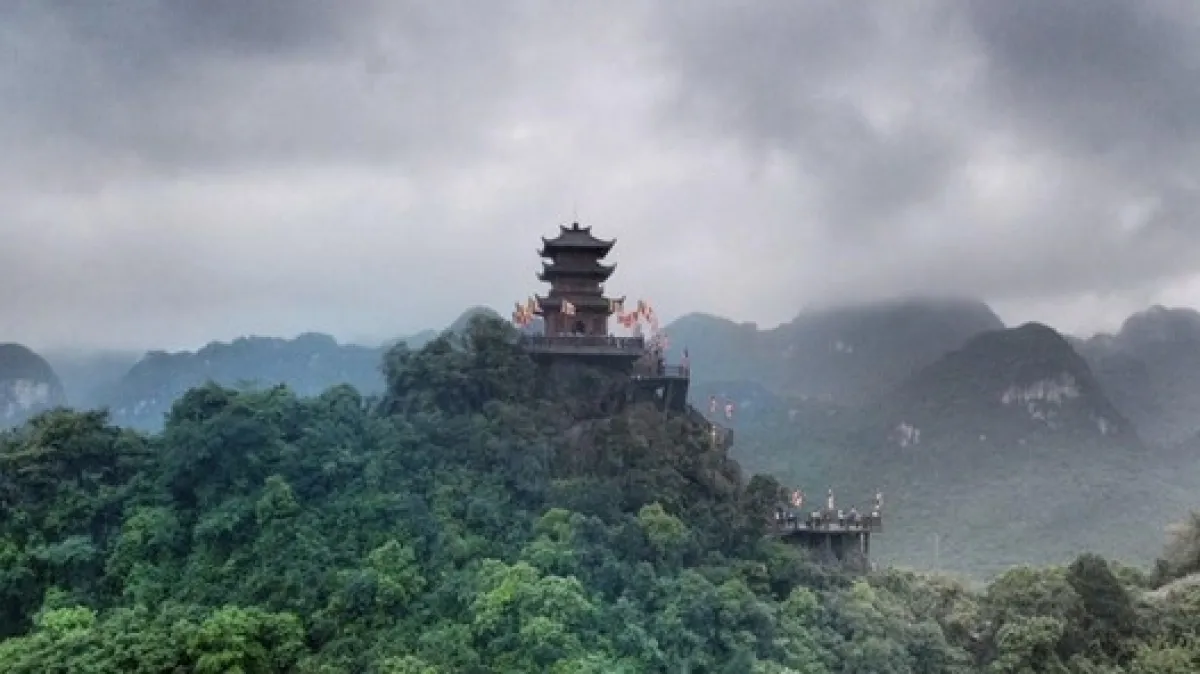 Festival Musim Semi 2026: 8 Destinasi Spiritual Menarik di Vietnam Utara