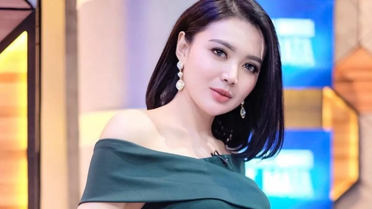 Wika Salim Jadi Sorotan, Netizen Salah Fokus pada Foto di Bali