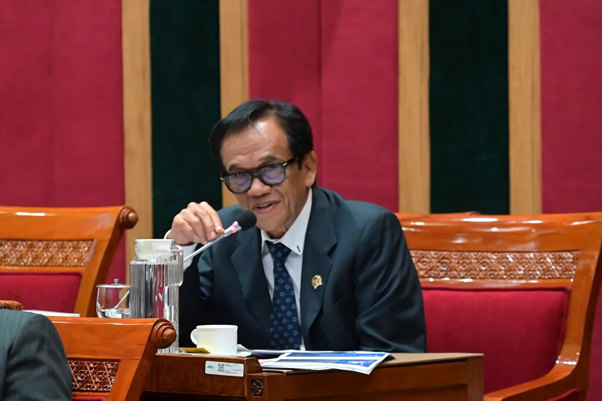 La Tinro Soroti Kesenjangan Kesejahteraan Dosen PTS dan PTN