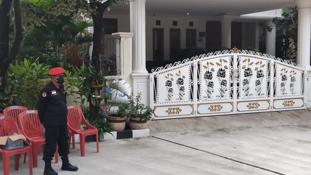 Satgas Cakra Buana: Pengamanan Kader PDIP di Tengah Isu Hukum Hasto Kristiyanto