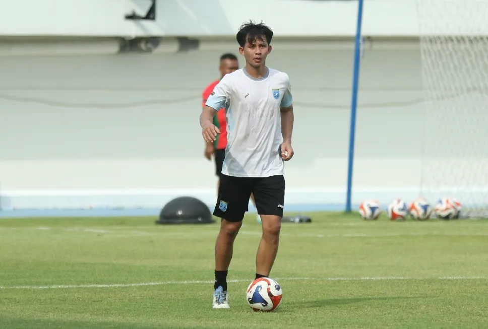 Risna Prahalabenta Bergabung dalam Latihan Persela Lamongan, Bima Sakti Terus Pantau Kondisi Tim