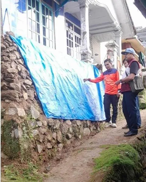 Hujan Deras Longsorkan TPT di Desa Margabakti