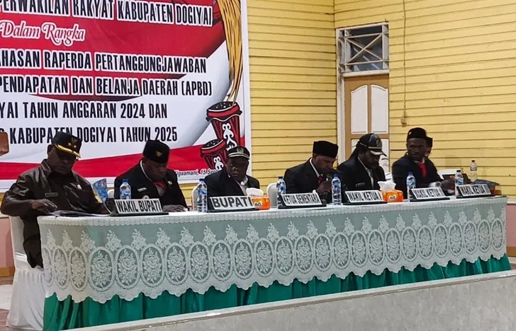 DPRD Dogiyai Bahas Raperda untuk Transparansi Pengelolaan APBD