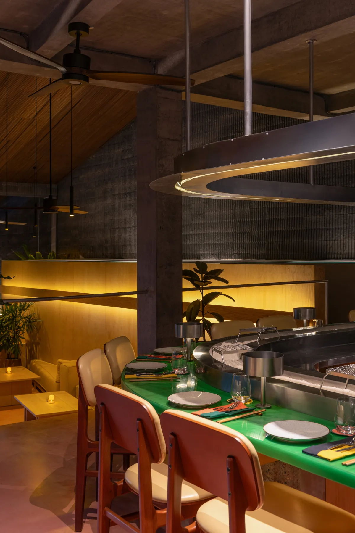 Restoran Set N Rise di Bali: Karya Arsitektur Studio Kota