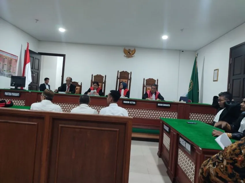 Tuntutan 10 Tahun Penjara untuk Marketing BPR Sinar Terang Dapat Protes Keluarga