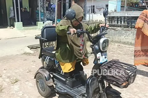Titin, Guru Ngaji Difabel yang Tak Pernah Padam Semangatnya