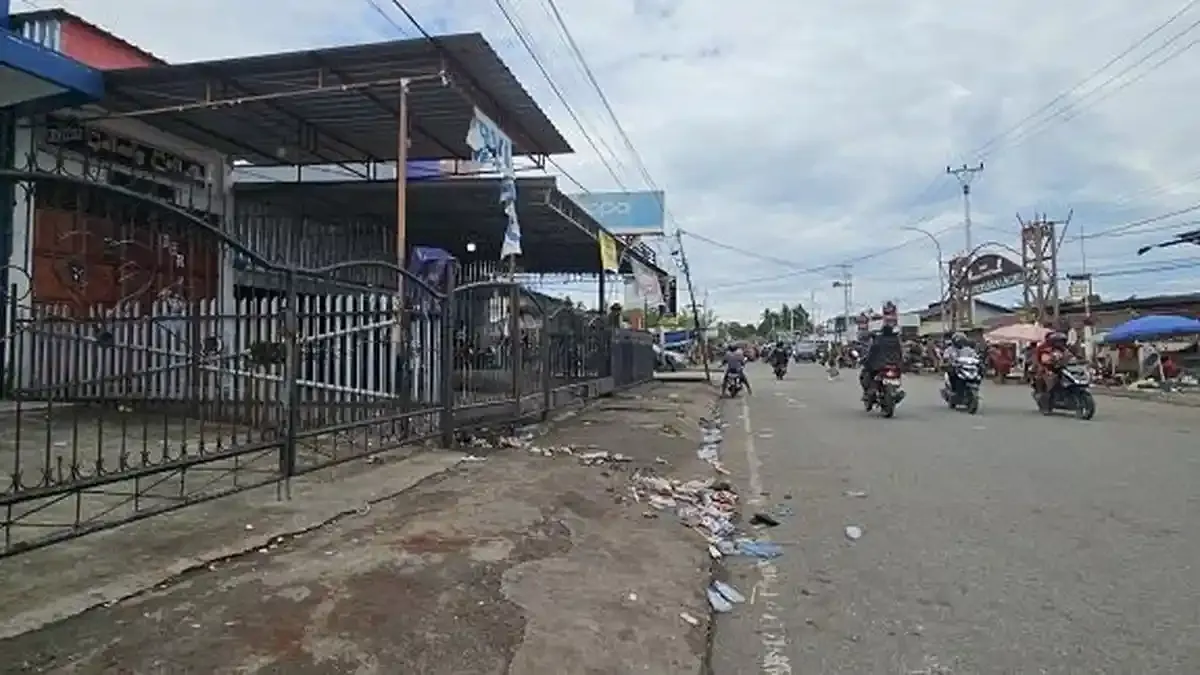 Aksi Unjuk Rasa di Karang Tumaritis Mengganggu Pelayanan Publik dan Aktivitas Sehari-hari