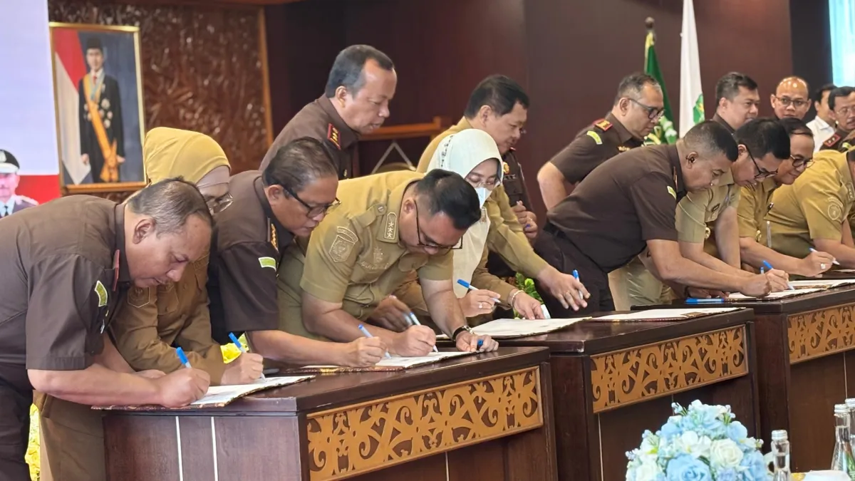 Pemkab Kukar dan Kejari Tandatangani Kerjasama Penerapan Pidana Kerja Sosial